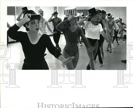 1986, Dancers work on that important closing of the play - cva51225 - Historic Images