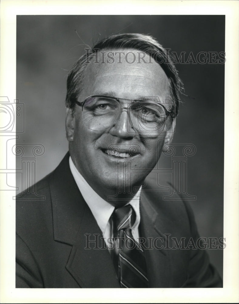 1986 Press Photo Ronald Thomas of NASA - Historic Images