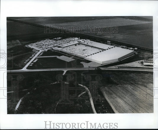1969 Weatherhead Co.at Antwer Ohio Plant manufacturer of Fluid Power - Historic Images