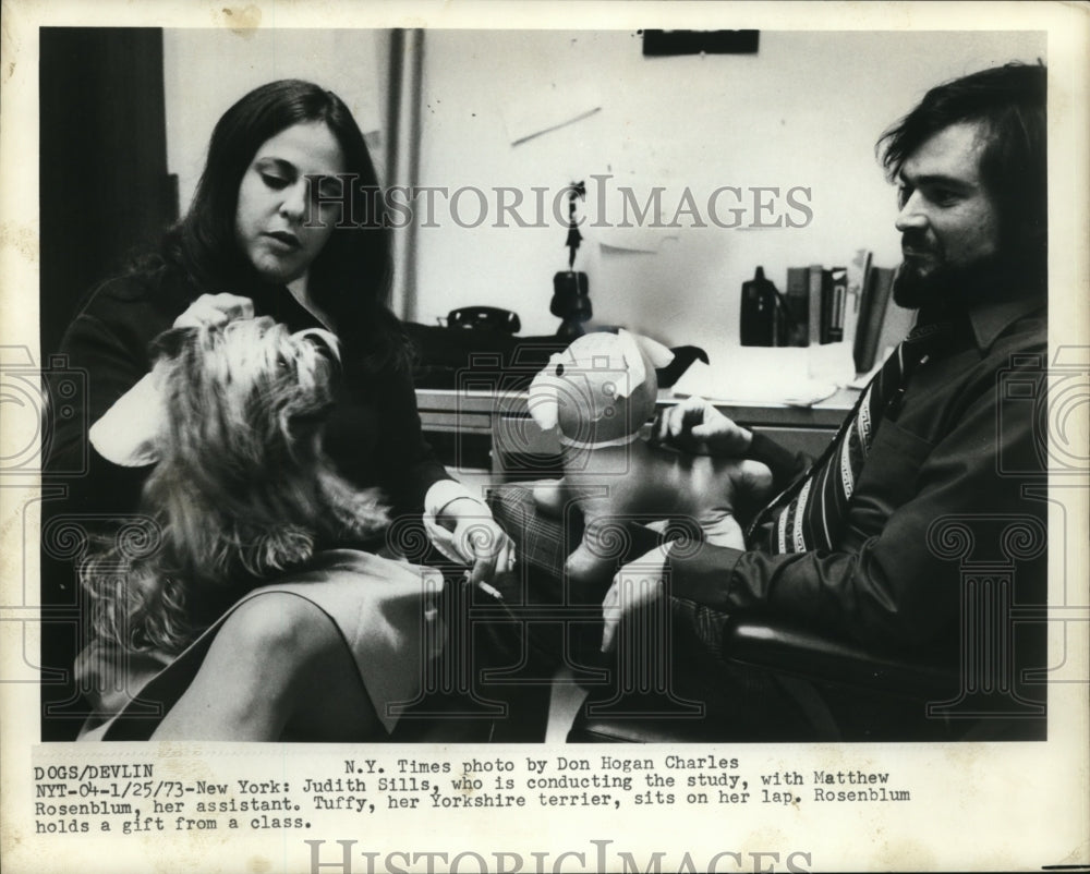 1973 Judith Sills and her assistant Matthew Rosenblum - Historic Images