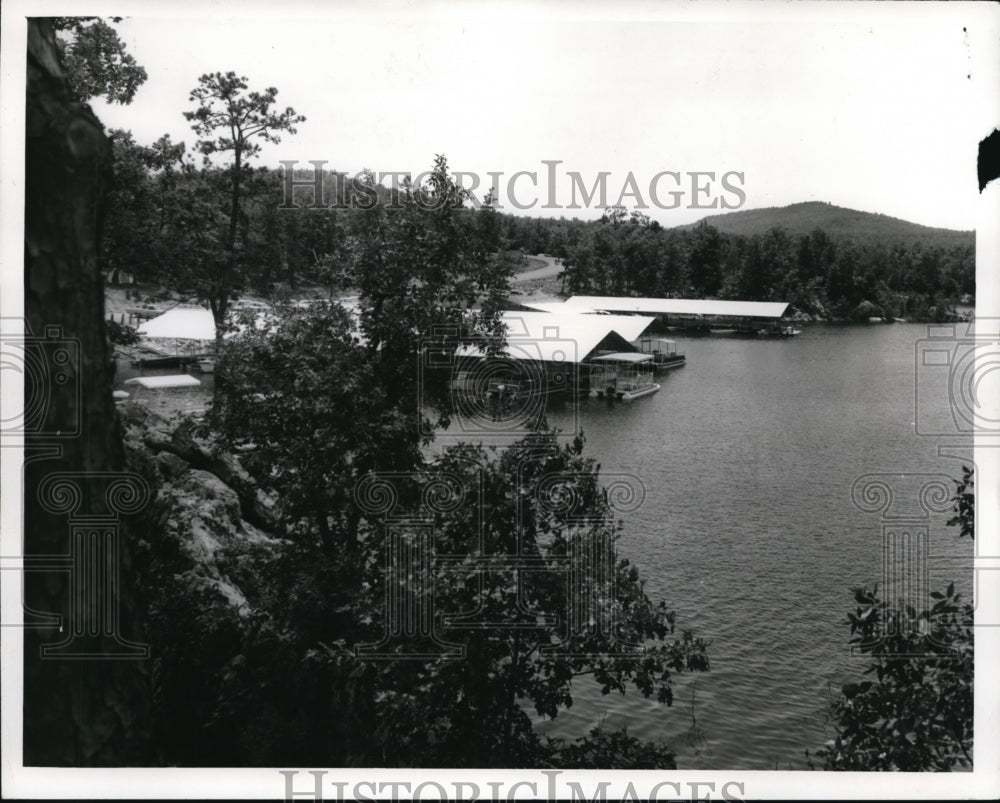 1971 Press Photo Creers Ferry Lake&#39;s commercial boat ducks at Arkansas - Historic Images