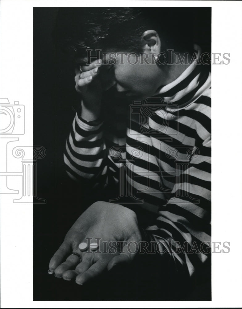 1992 Press Photo Illustration for story on aspirin-Historic Images