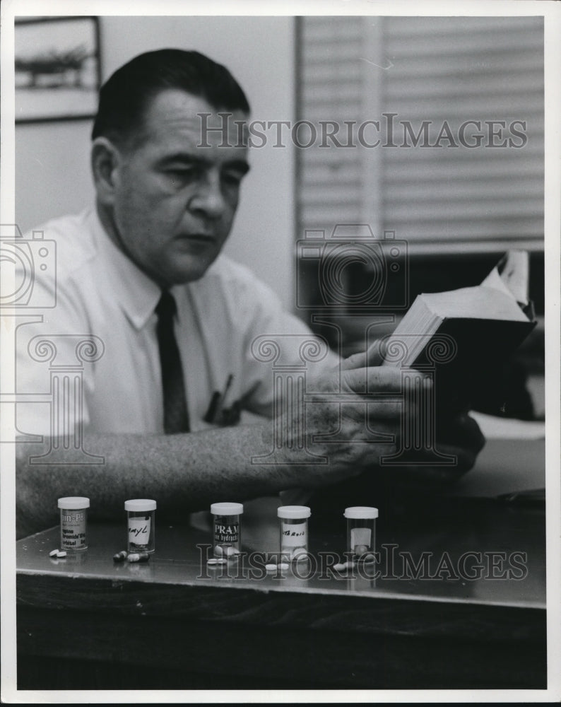 1970 Press Photo Narcotics-Pauline Thoma, Sgt Joseph I. Garoner, Shakeil Hts - Historic Images