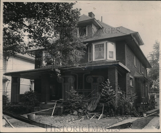 1955 Press Photo Councilman Charles Carr's home after the bombing - Historic Images