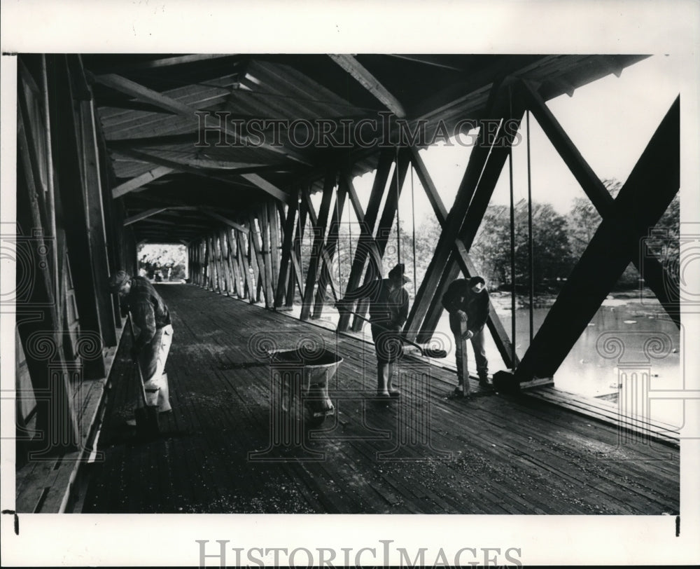 1991 Press Photo Nick Megyesi, Charles Anthony and Al Wetherbee - Historic Images