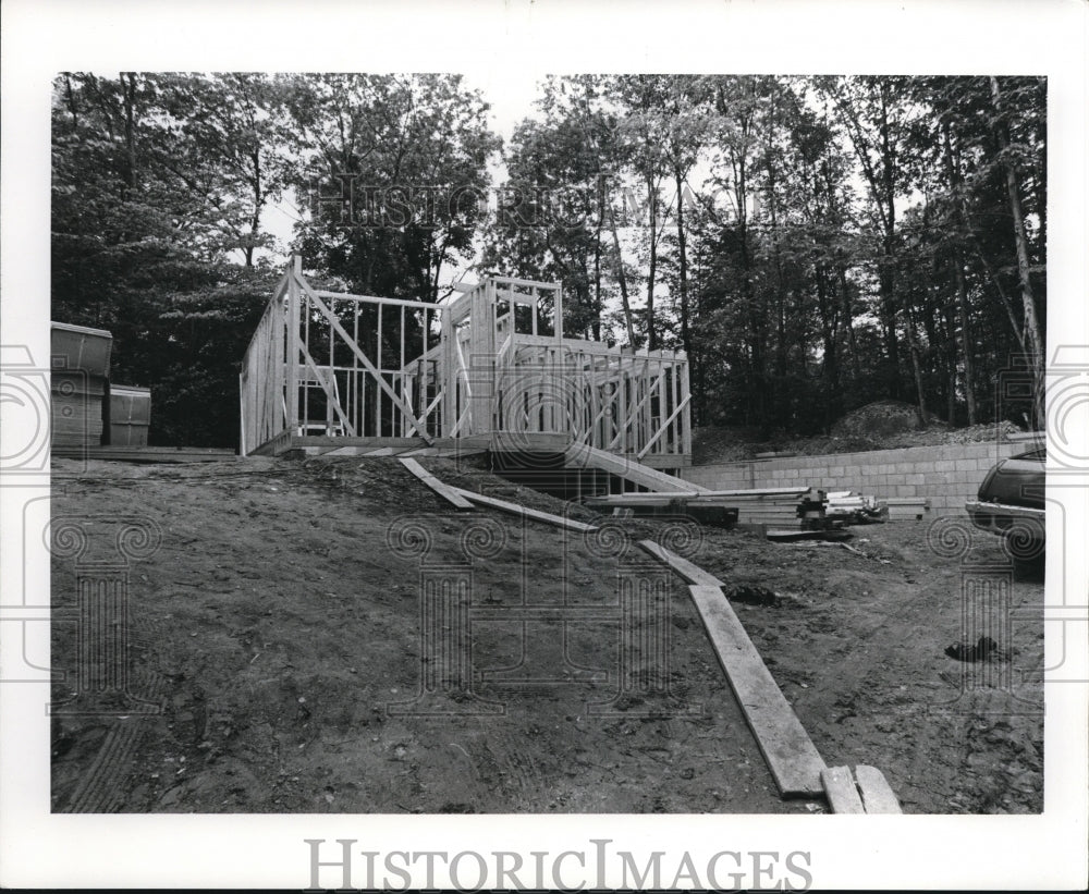 1977 Press Photo Roel Williams Home Construction-Historic Images