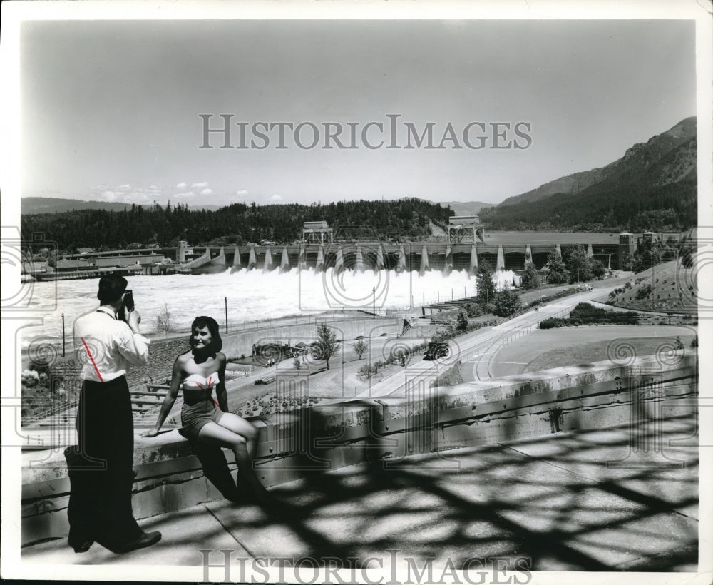 1970 Press Photo The Bonneville Dam in Oregon - Historic Images