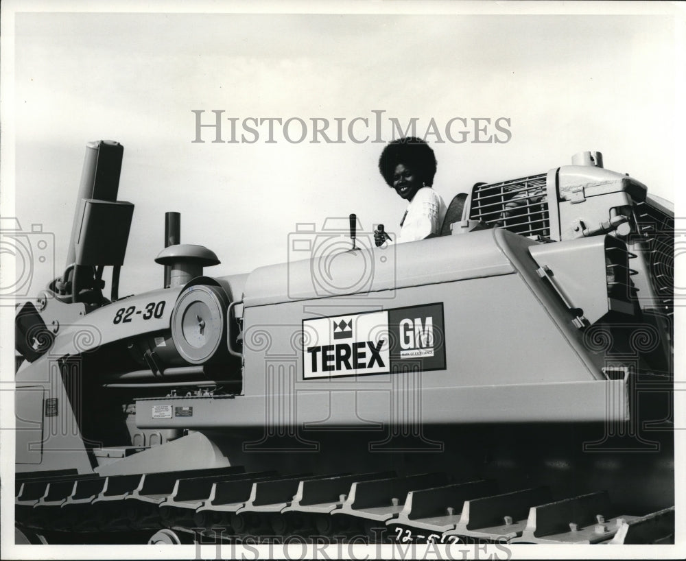 1973 Press Photo General Motors Institute Senior Class Pres Barbara Sims - Historic Images