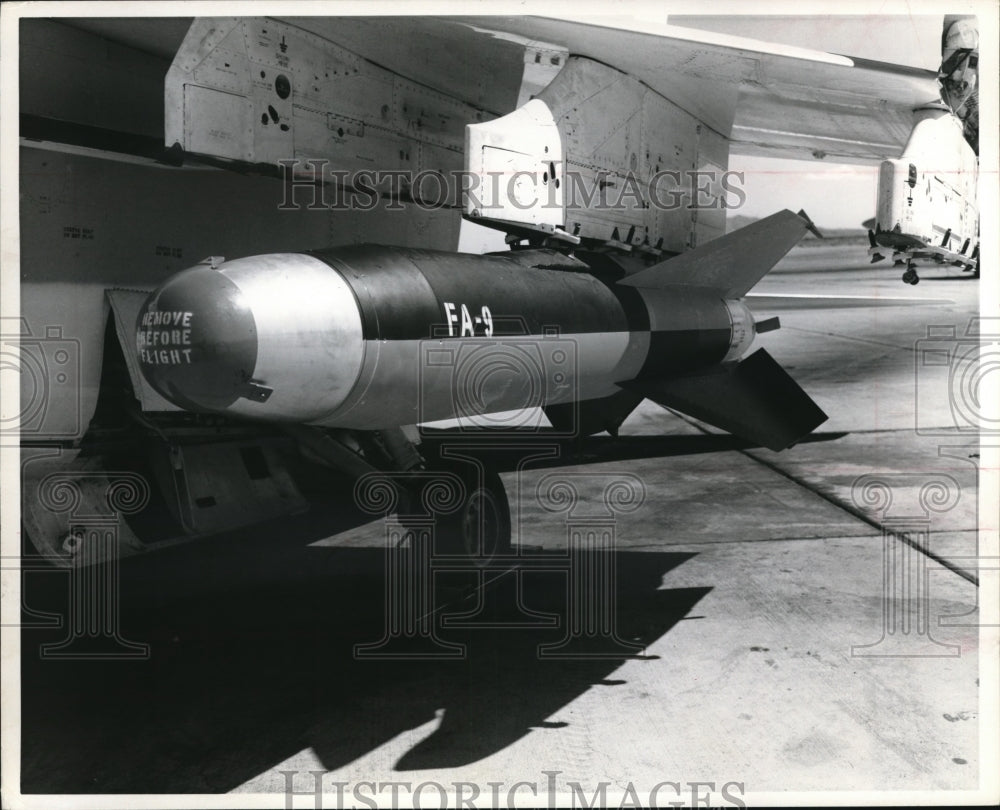 1974 Bomb - Historic Images