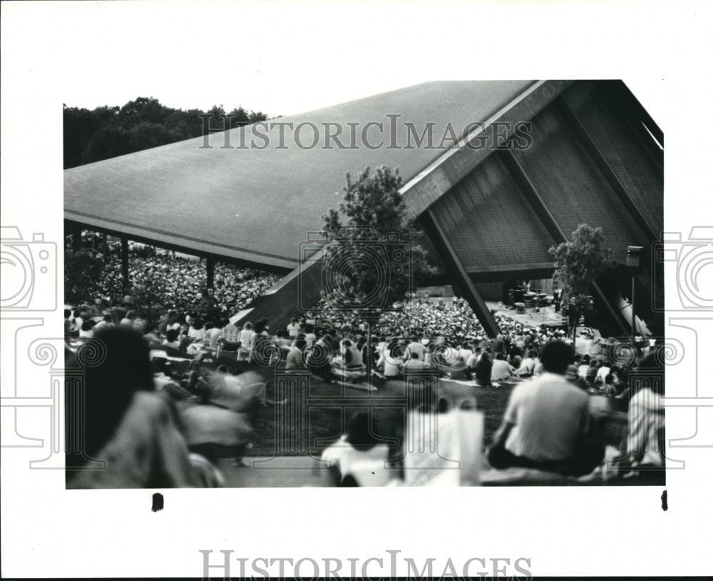 1985 Press Photo Crowds at the Cleveland Orchestra Blossom Music Center-Historic Images