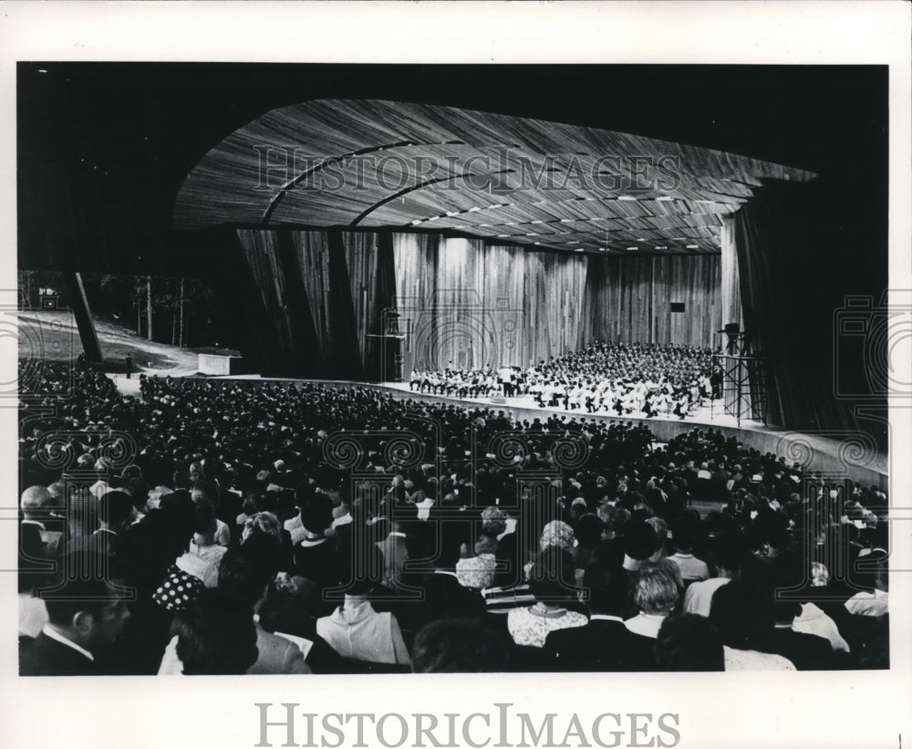 1986 Press Photo Cleveland Orchestra Bloosom Music Center - cva55355-Historic Images