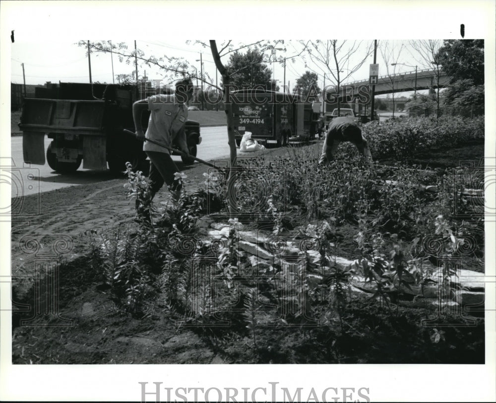 1993 Press Photo Clean land, Ohio-Historic Images