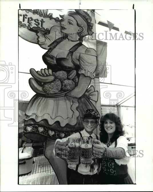 1985 Press Photo Dieter and Linda Sumerauerbe at Oktoberfest at Lake County-Historic Images