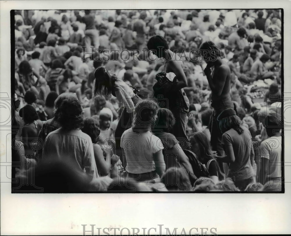 1977, Rock Concert - Historic Images