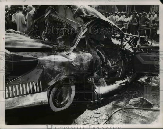 1955 Arthur Little Brothers' car remains after the bombing - Historic Images