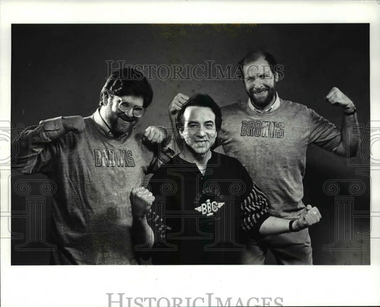 1986 Press Photo Bleacher Bums fans Bruce Kretch, Dan King, Lee Herlands - Historic Images