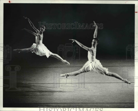 1980 Press Photo Pam Reyman & Cynthia Graham in Dennis Nahat Quicksilver - Historic Images