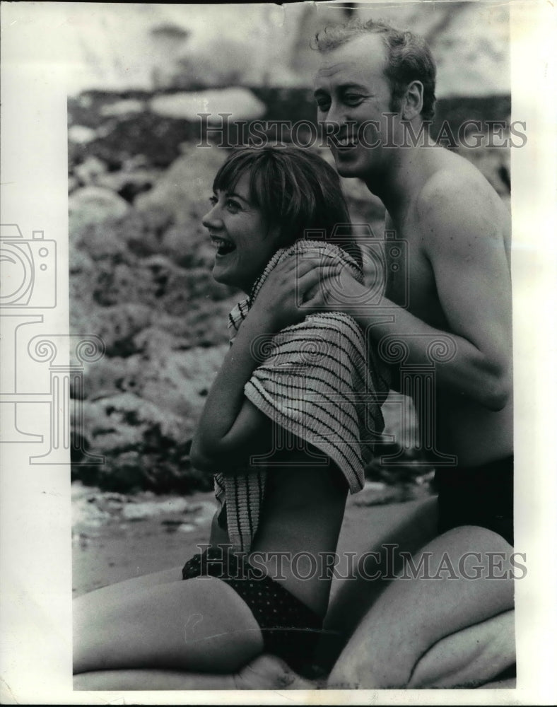 1967 Nicol Williamson & Evelyn Atkins in Inadmissible Evidence - Historic Images