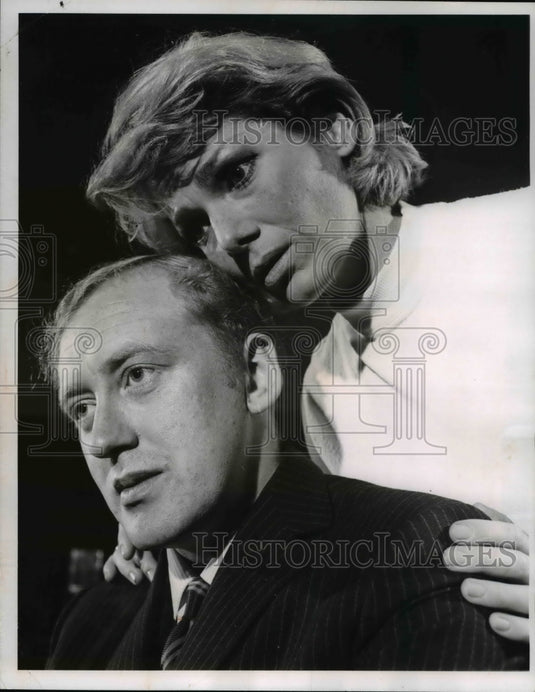 1965 Press Photo Nicol Williamson & Valerie French for Inadmissible Evidence - Historic Images