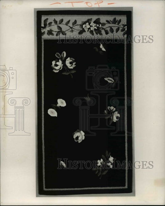 1969 Press Photo Flores de Espanol Rug - Historic Images