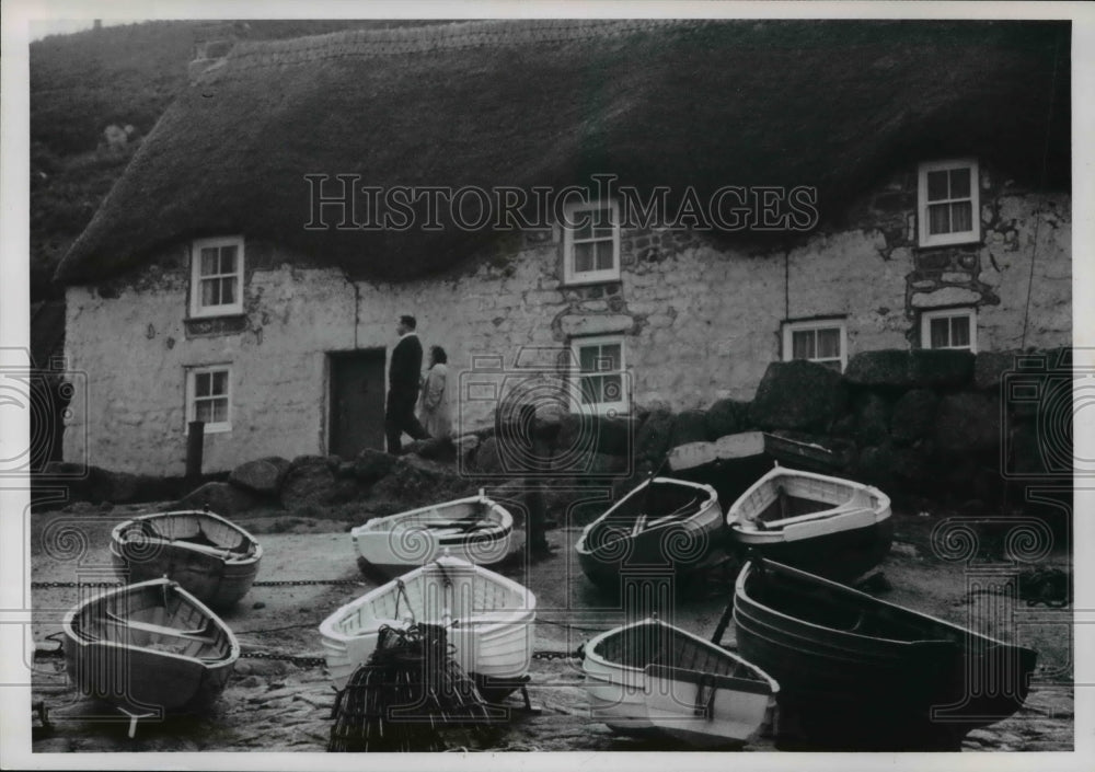 Undated Press Photo Costal Village, Cornwall England-Historic Images