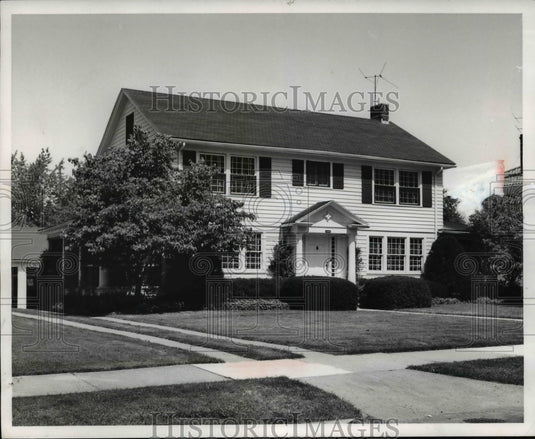 1963 Press Photo The Colonial Beach Cliff Boulevard Rocky River- Historic Images