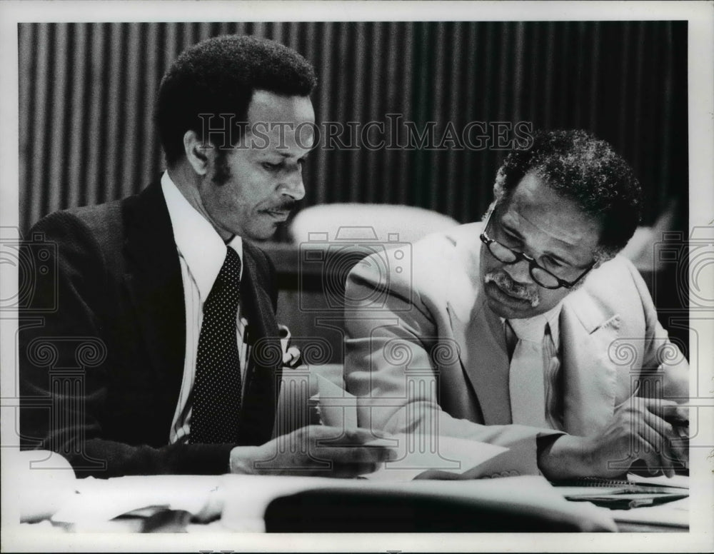 1979 Press Photo George Forbes with defense lawyer, James Willis - Historic Images