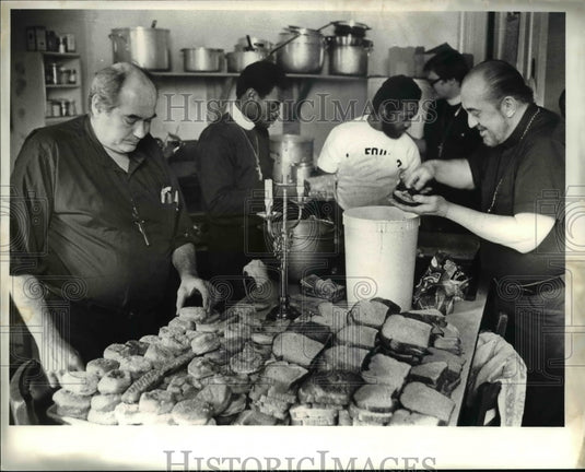 1981 Press Photo The volunteers of the St. Herman's Hospitality House - Historic Images