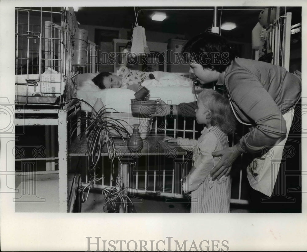 1982 The Horticultural Therapy-Historic Images