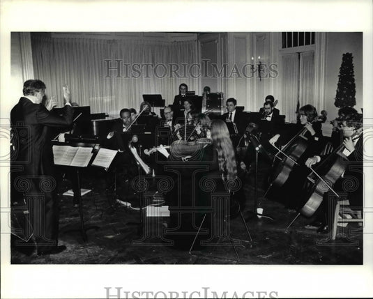 1991 Press Photo Viennese holiday celebration at Cleveland Music Sch Settlement - Historic Images