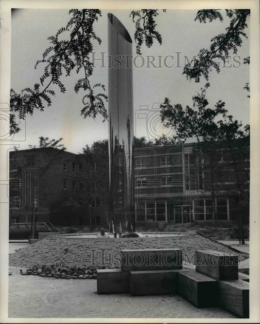 1973, Case Western Reserve Univ., fountain - Historic Images