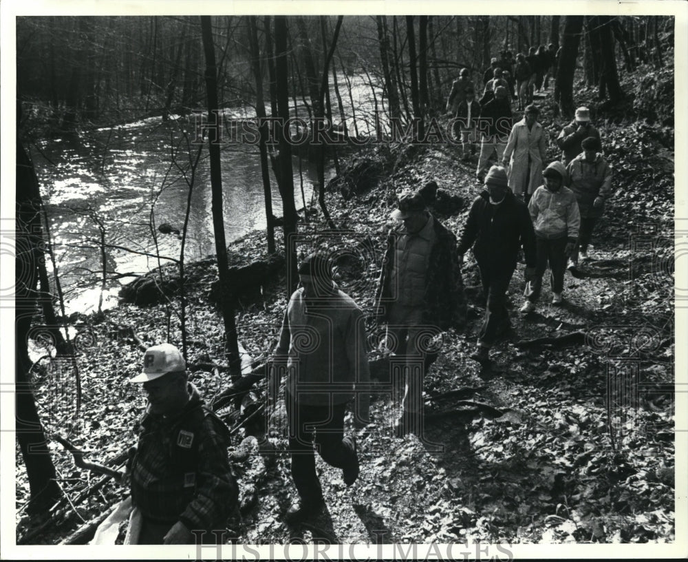 1990 Press Photo Hiking - cva63965-Historic Images