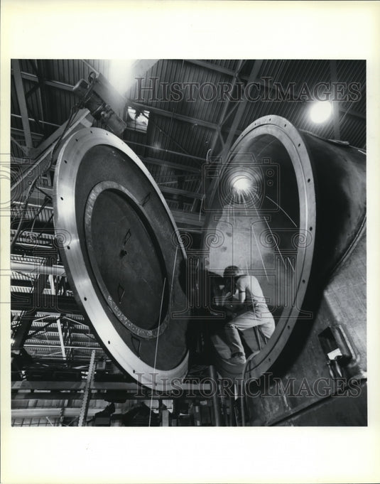 1979 Press Photo Midland Ross Vacuum Furnace 1979 Annual Report - Historic Images