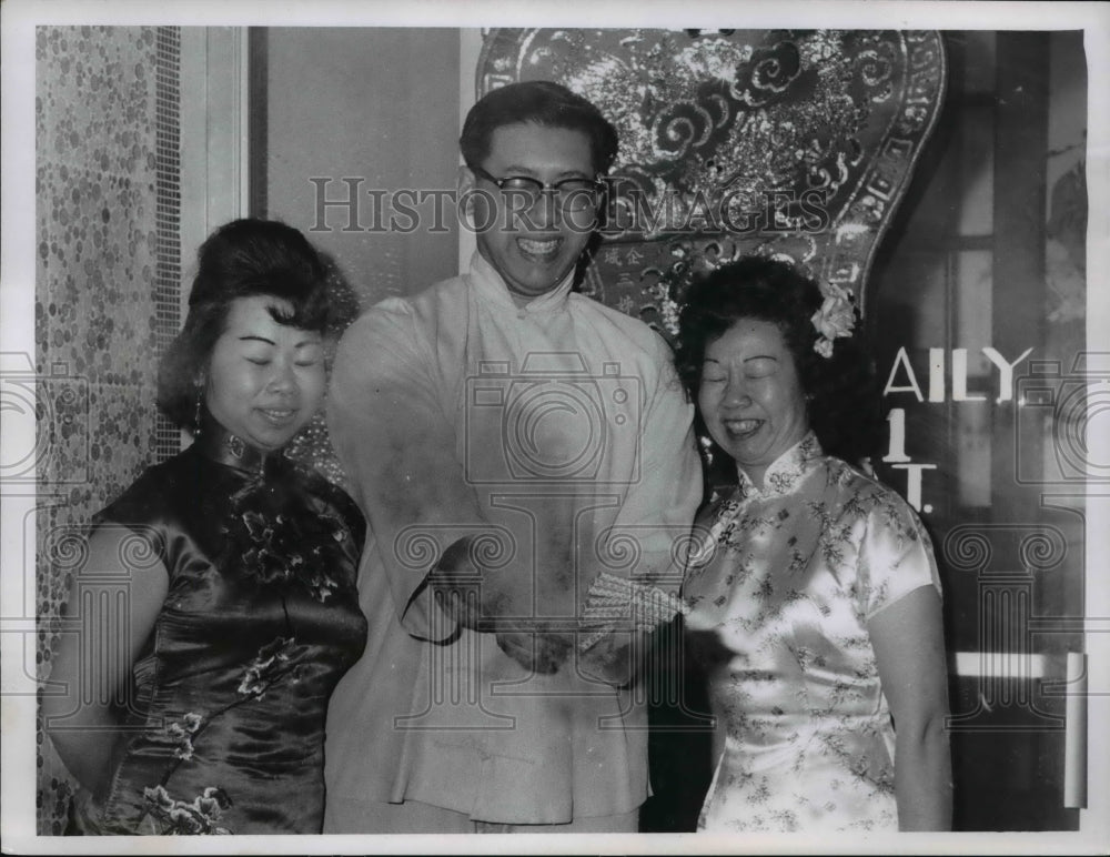 1967, Chinese New Year welcomed by Andrew Lee &amp; sisters Mary, Betty - Historic Images