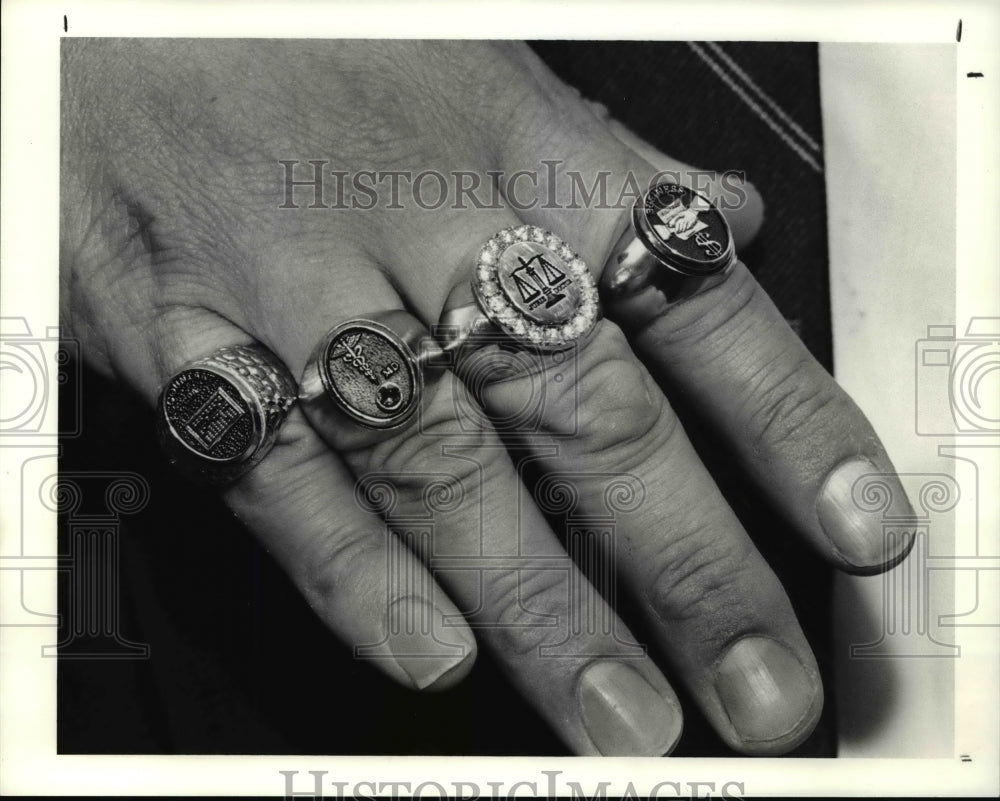 1990 Press Photo Rings from the Professional Collection Office - cva65109 - Historic Images