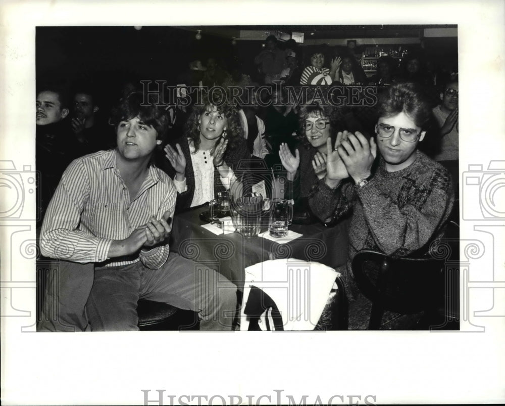 1988 Press Photo The crowds at the Cleveland Comedy Club - cva65154 - Historic Images