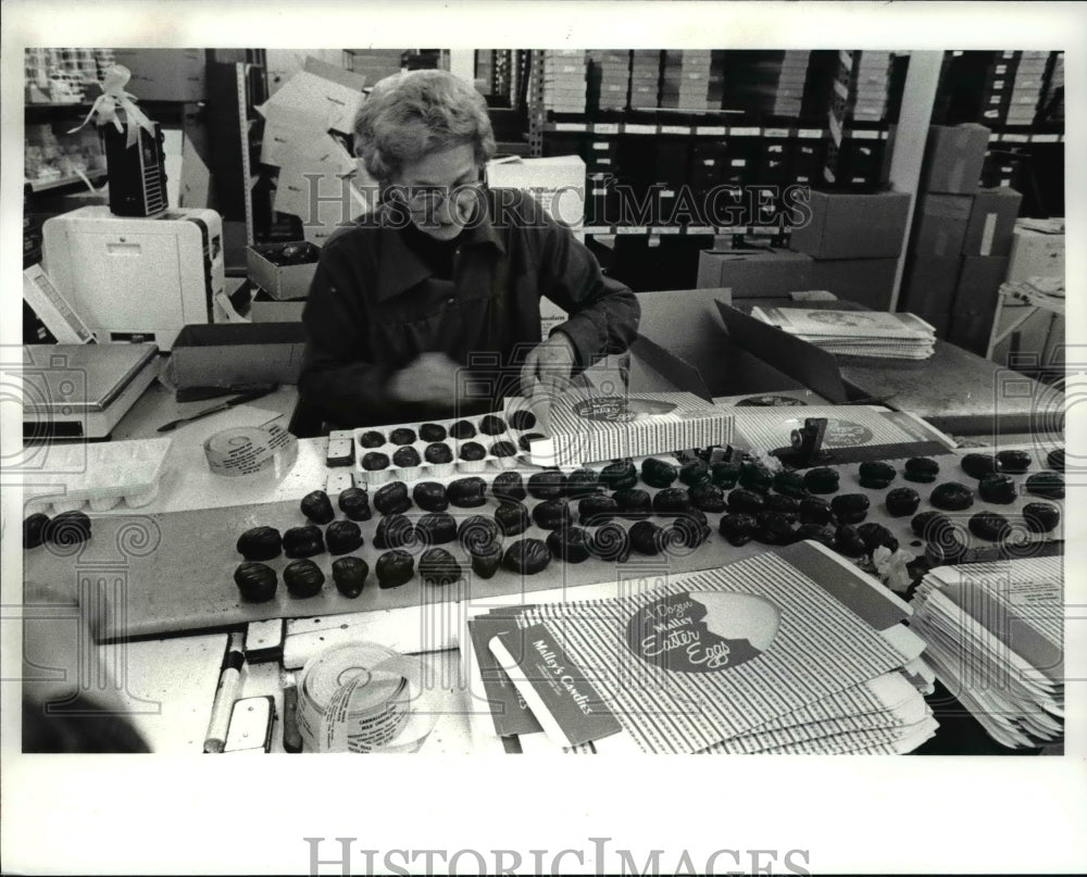 1985 Press Photo Malleys Candy Store - cva65339 - Historic Images