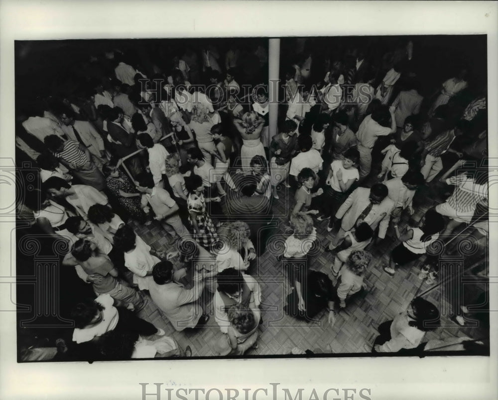 1986 Press Photo Dance Floor at Playdium about 10pm, Friday - cva65700 - Historic Images