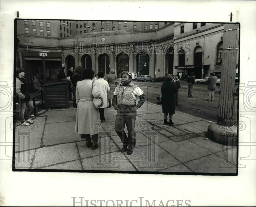1982 Press Photo Joe Ann Grant, Guardian Angels member & a nursing student - Historic Images