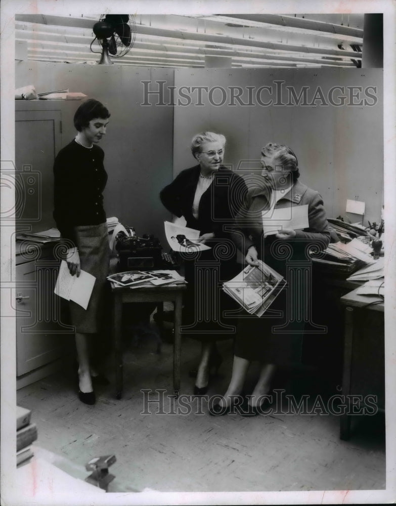 1956 Nancy Kaufman, Eve &amp; Mae Keleher, Forest City Publishing Co Emp-Historic Images