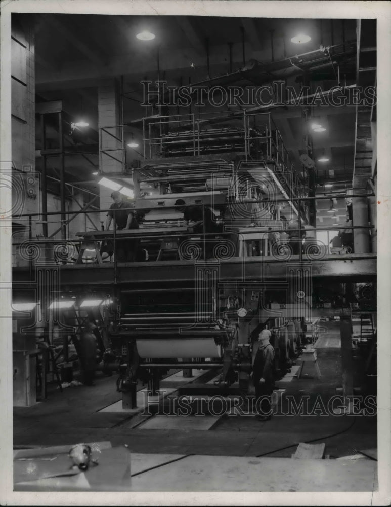 1951, News presses - cva65799 - Historic Images