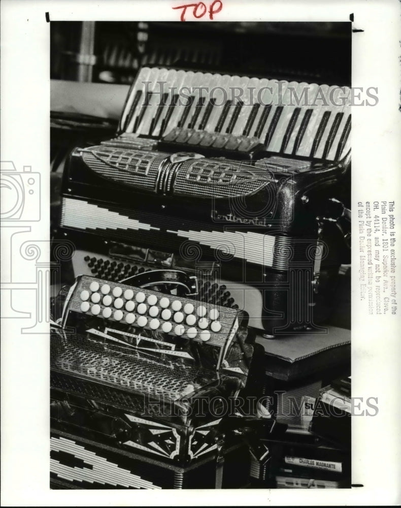 1988 Press Photo The Buday accordion shop - cva65909 - Historic Images