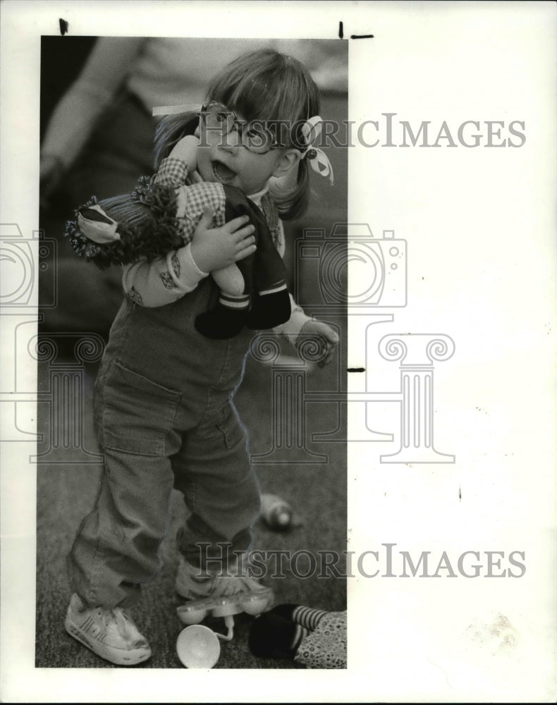 1982 Press Photo Millifer Development Center Program for retarded infants parent - Historic Images