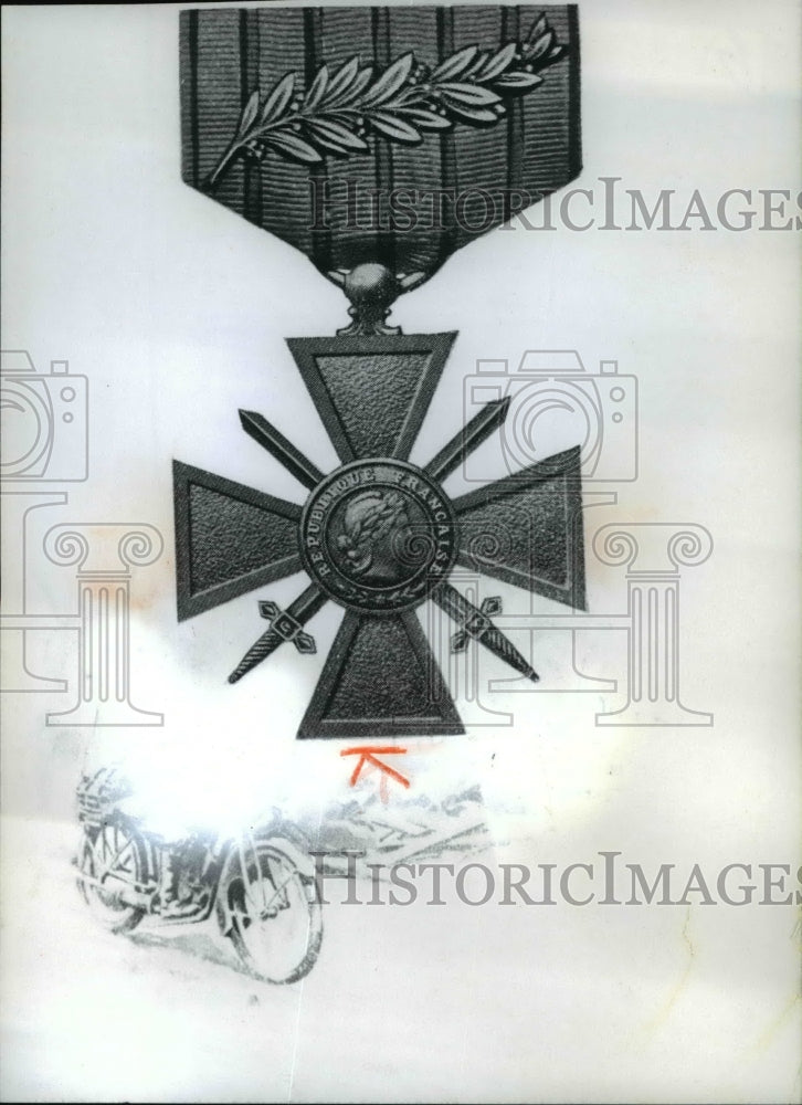 1973 The French Croix De Guerre Medal-Historic Images