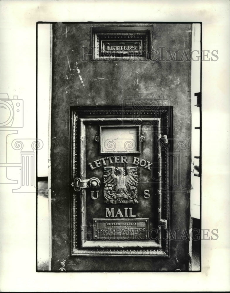1982 Press Photo The brass mailbox at the Cuyahoga lobby - cva66240 - Historic Images