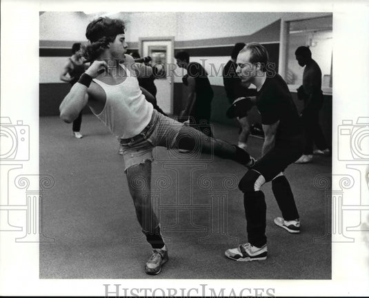 1989 Press Photo Darin Wroble and Jeff Starr in a four hour self defense - Historic Images