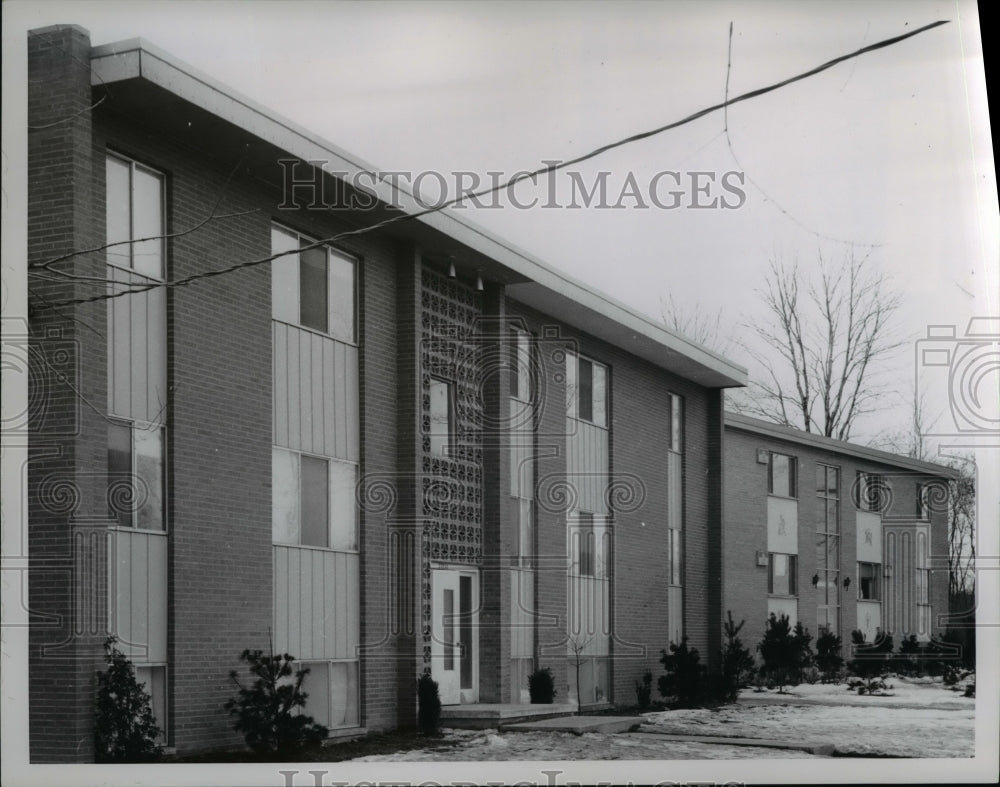 1964 Press Photo Apartments-27800 Euclid Ave Jager-Historic Images