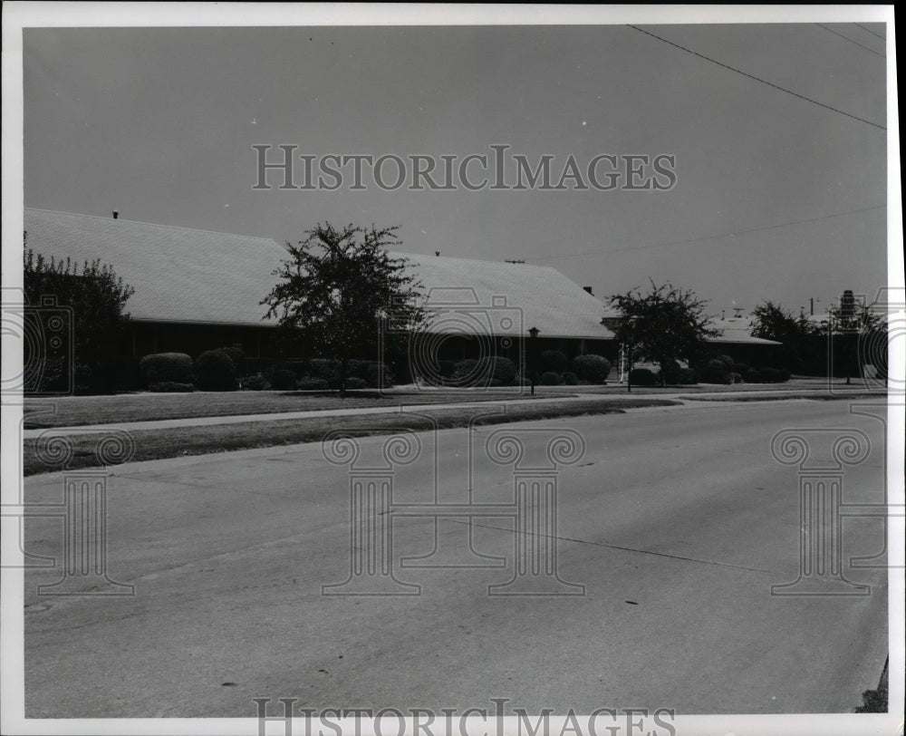 1971, River Oaks Condominium - Historic Images