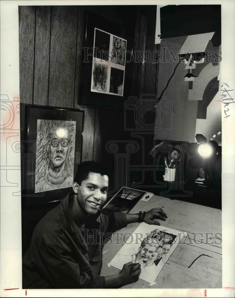 1986 Press Photo Kevin J Arnwine with His Masterpiece at Shaker Height High-Historic Images