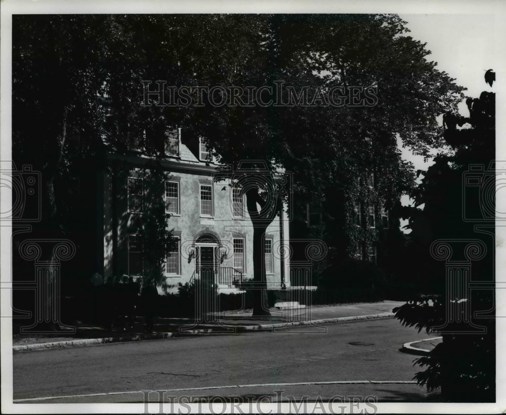 1966, The Harvard University Humphrey House - Historic Images